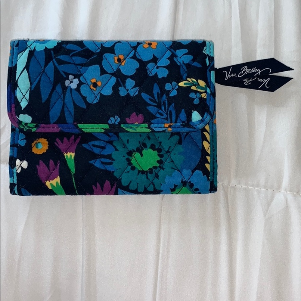 vera bradley wallet